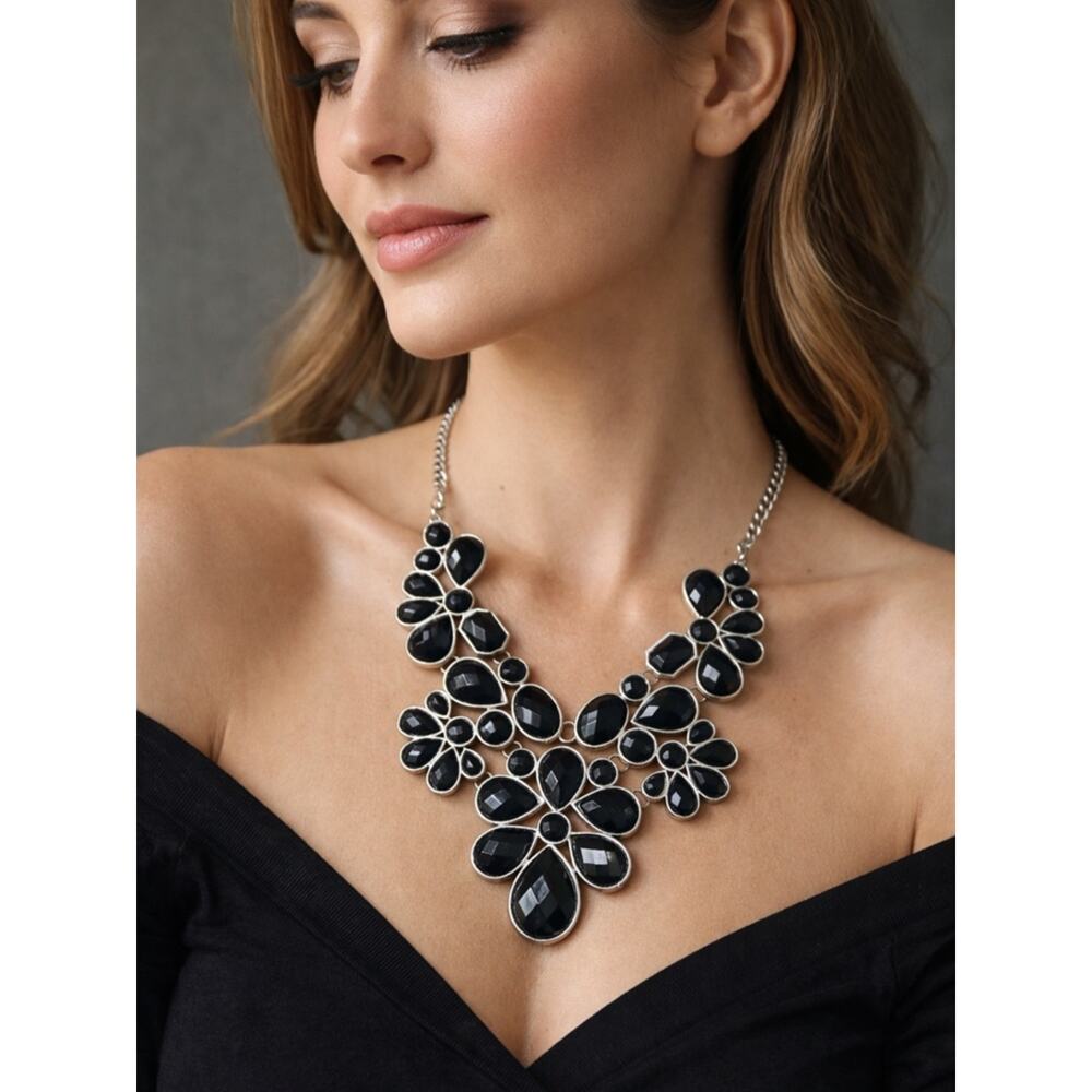 Black Statement Bib Necklace Silver Tone Floral Teardrop Faceted Gem Chunky Bold